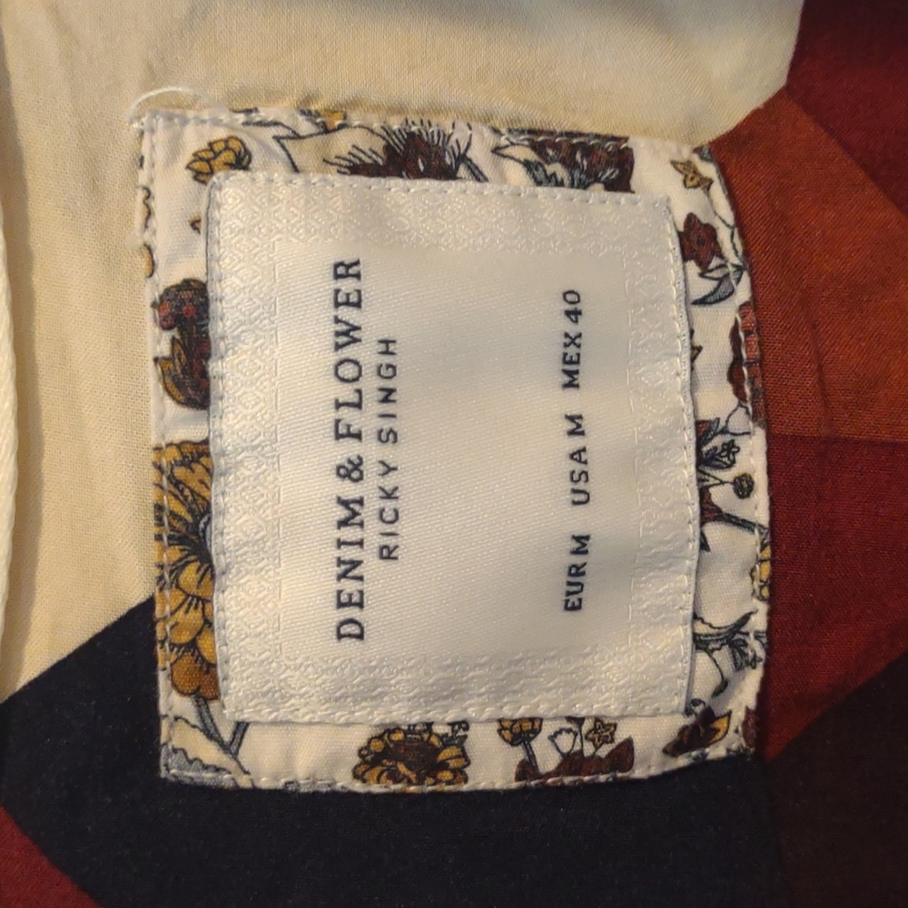 Denim and flowers geometric button down - Picture 2 of 4
